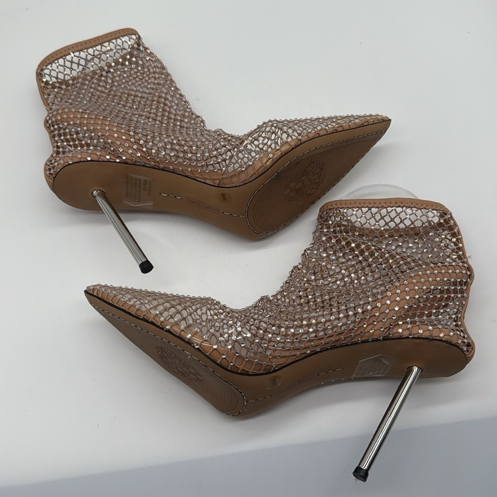 Vince Camuto Beige Kiskia Fishnet Pointy Toe Booties Size 9 - Picture 6 of 7
